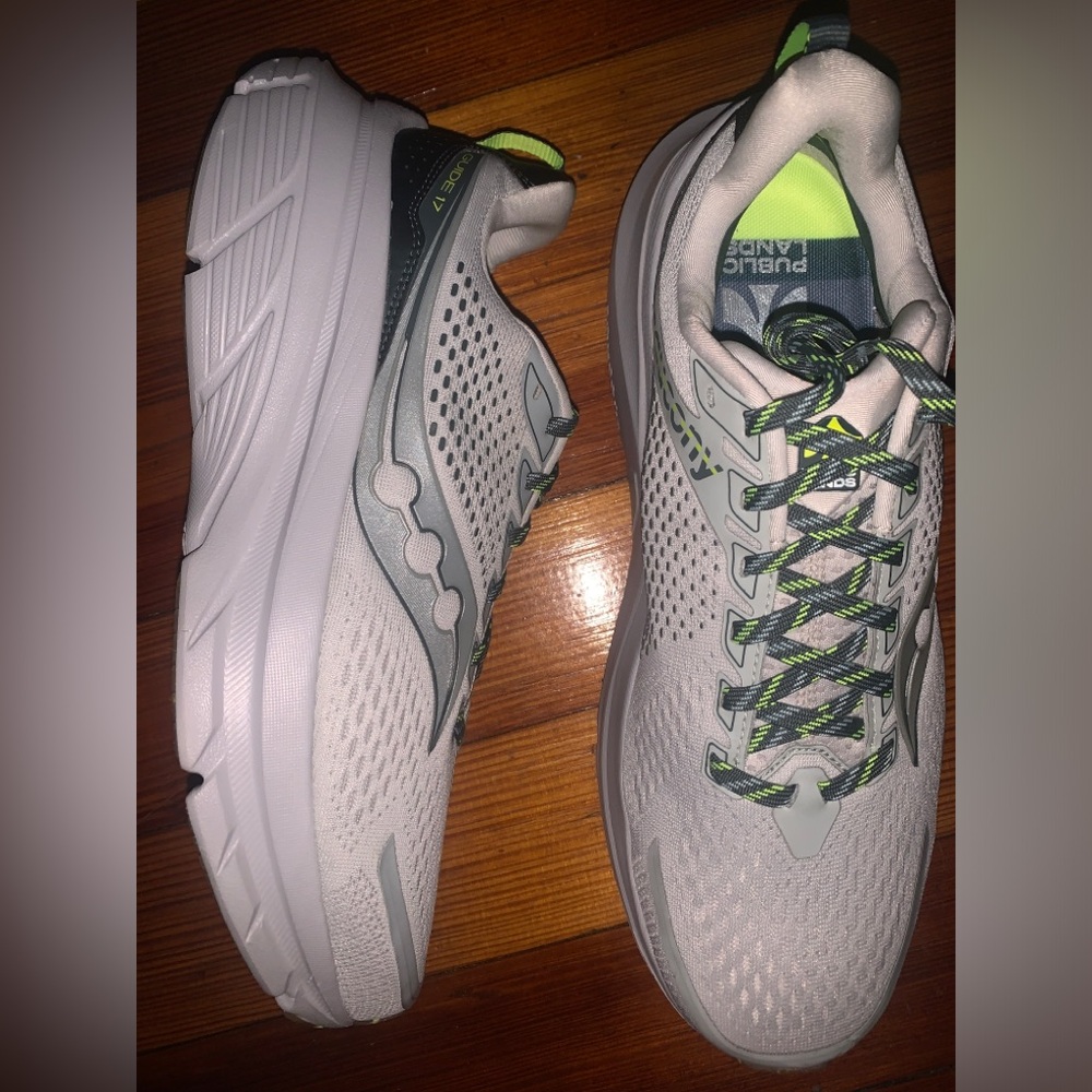 Saucony Men's Guide 17 Running Shoes